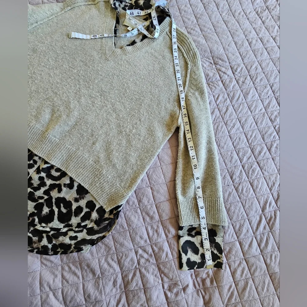 Brochu Walker Alum V-Neck Layered Animal Print Wool‎ Cashmere Blend Sweater sz M